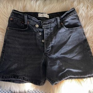 Abercrombie The Dad Short High Rise